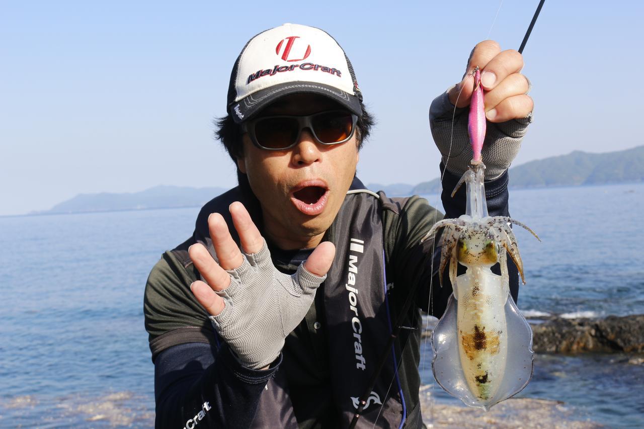 ヒロセマン！新作エギ「餌木蔵」解説！そして、開発者・川上哲さんが大イカを捉える！！【動画】