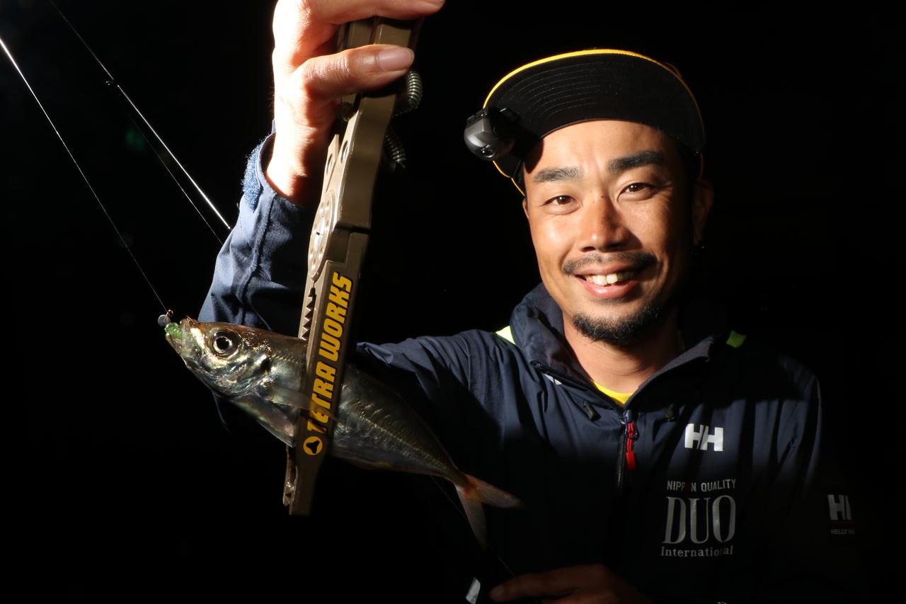 夏の豆アジを劇的数釣り！【極小ワームのフワフワダートが効く！！】