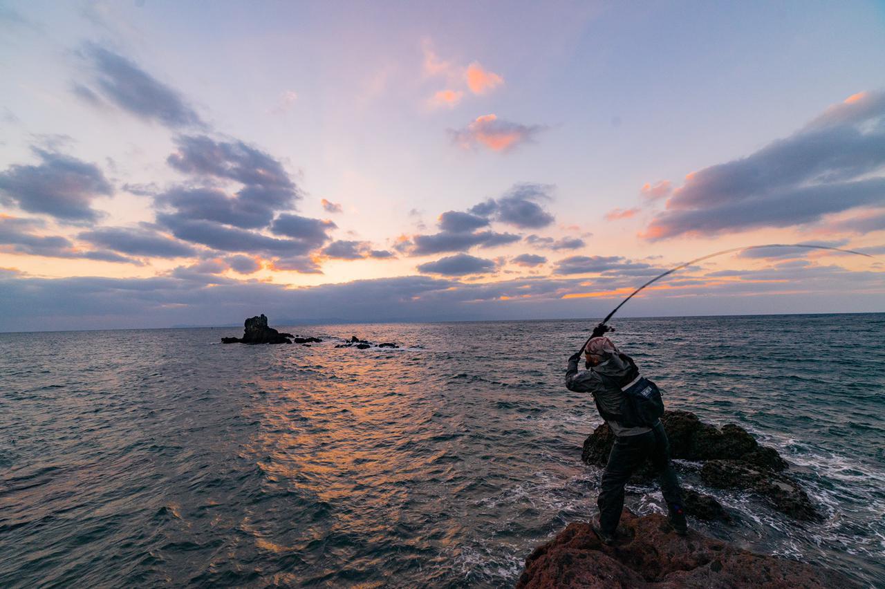 85cm座布団ヒラメも陥落 サーフで楽しむベイトキャスティング そのタックル セッティング Fishman 鈴木貴文 ルアマガプラス