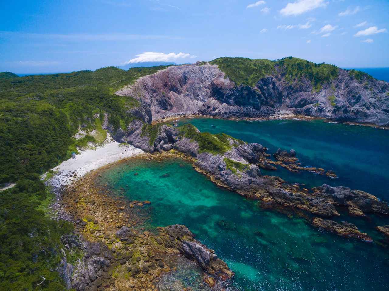 小さな温泉島”式根島”にひっそり湧く秘境の湯を訪ねてみる【釣り島さんぽ：一度は行きたい伊豆諸島案内-2】│ルアマガプラス