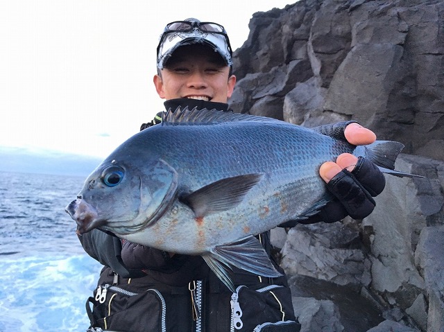 東伊豆で”ワクワク”フカセ釣り！ 地磯で繰り広げられたメジナ勝負の行方は？【釣具のポイント横浜都筑店スタッフ寄稿】