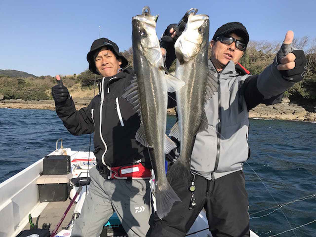 シーバス春爆！ 3月末〜4月はバイブレーションパターンで決まり！イワシ荒食いの良型がボッコボコ!?【長崎・佐世保のガイド船Seasonal寄稿】