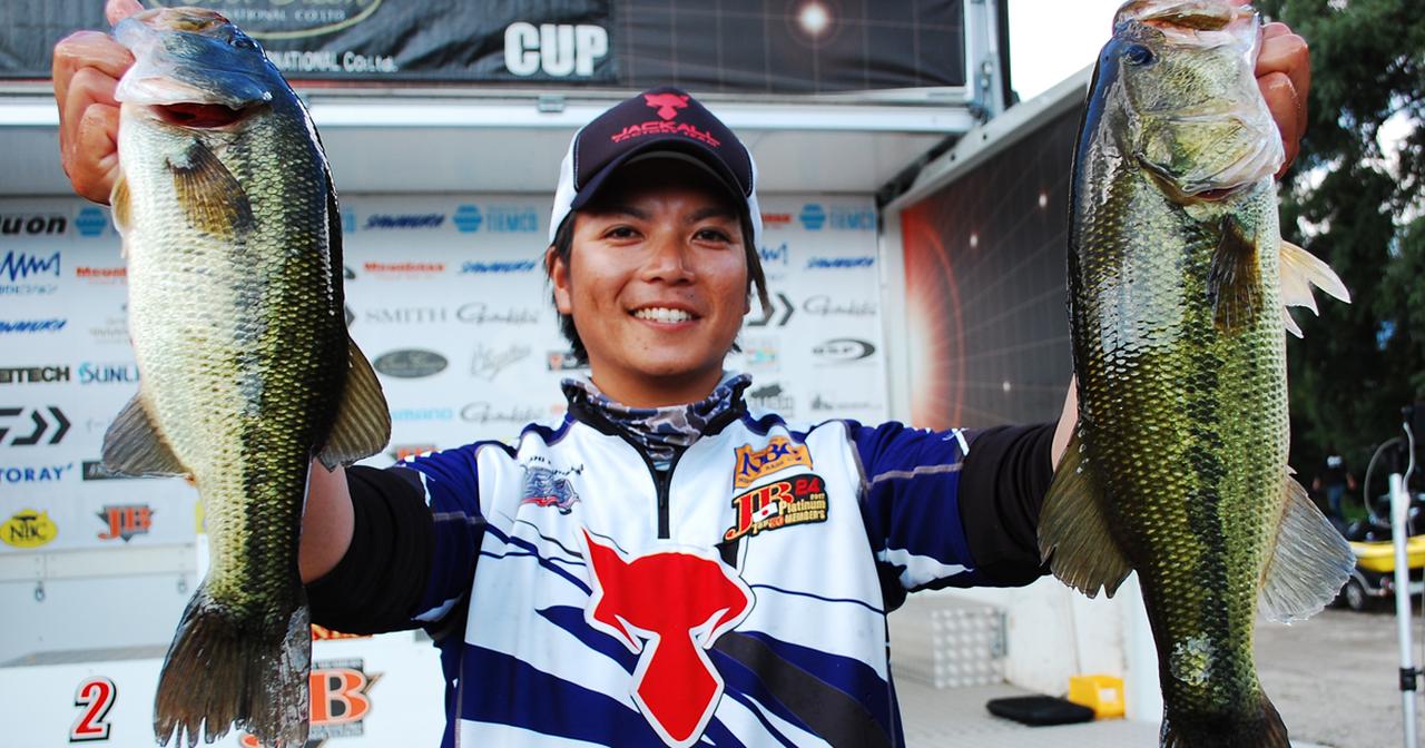 [JB TOP50第４戦桧原湖 DAY2 現場レポート] 連日４キロ超の”西川慧”が予選トップ通過！ 迫り来る小森＆青木を振り切るか？