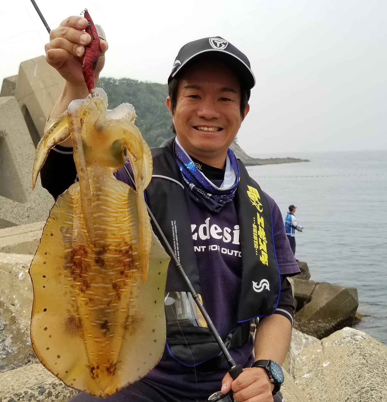 春のでかイカ最前線 鹿児島で 河野剛志 がオススメする必釣エギカラーbest3 ルアマガプラス