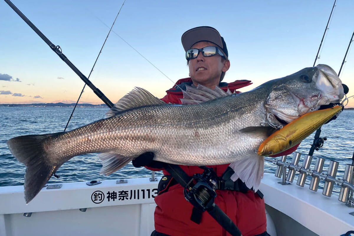 大型ベイトを追う魚を騙すのにマグナムペンシルが必要不可欠だった！  奥村和正が語るマグナムペンシルベイト『HUGEペンシル（デプス）』