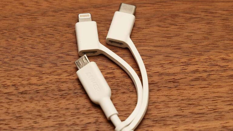 USB充電ケーブルはもうコレ1本でいい！出張の多い雑誌編集者が選んだ3