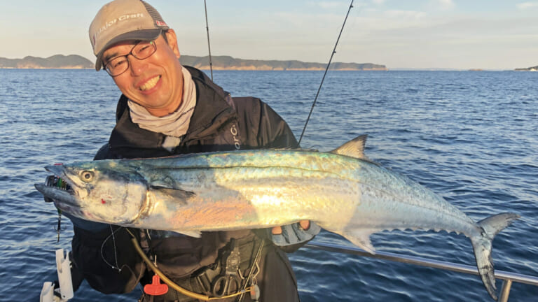 【釣れすぎ！】魚影がメチャクチャ濃い海域でジグサビキを投入したらとんでもない釣果に！【ソルトフィッシングパラダイスTV】