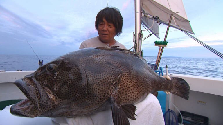 大型ハタとのパワー勝負！沖縄県伊江島沖で泳がせ釣り［沖縄県］