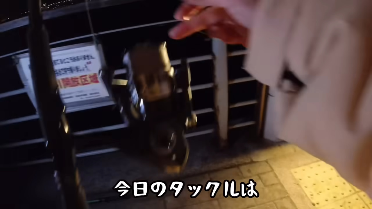 ｜《まさか》出勤前スーツ姿の釣り女子さん、巨大魚掛けたらとんでもない事態発生！