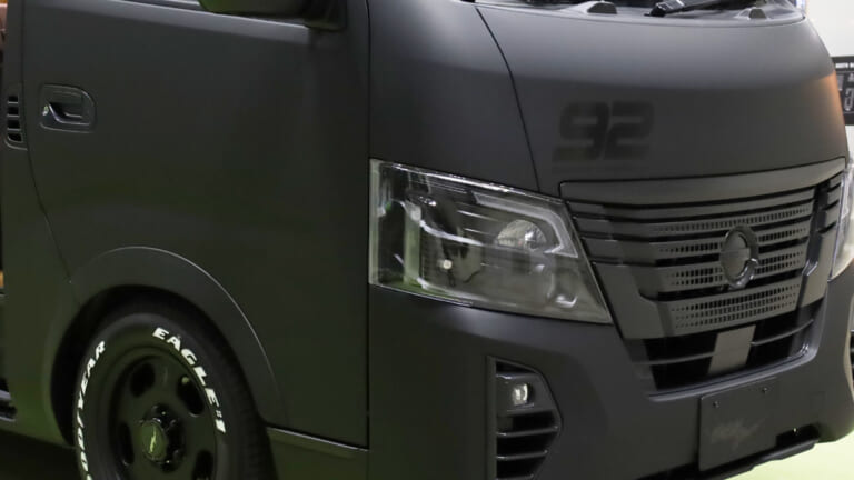 《もはやワンルーム》日産キャラバン釣りキャンプ特化カスタムが凄すぎて、もはや住める。