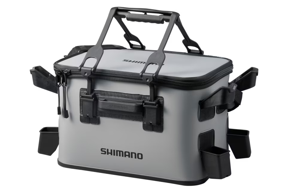 がまかつとシマノのセット 便利すぎ］ガチットハンドル搭載のシマノ釣り用バッグが革新的でヤバい