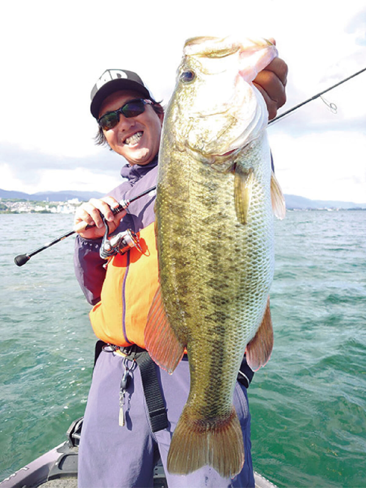 ｜巻きモノ上達アドバイス「握り方で巻きの釣りは変わる」「障害物に絡めて巻くと釣果は伸びる」「巻き以外のルアーは家に置いていきましょう！」