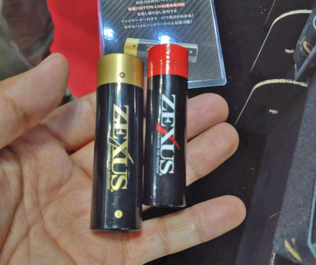 圧倒的な明るさ！1300ルーメン!?】究極のヘッドライトがさらにパワー