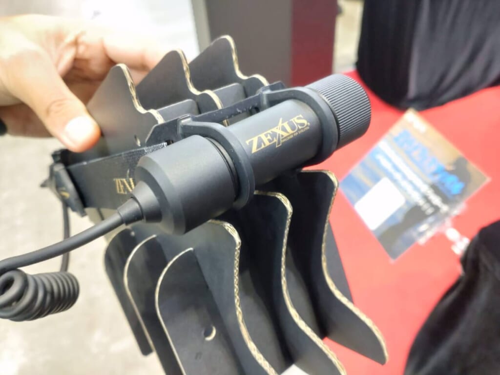 圧倒的な明るさ！1300ルーメン!?】究極のヘッドライトがさらにパワー