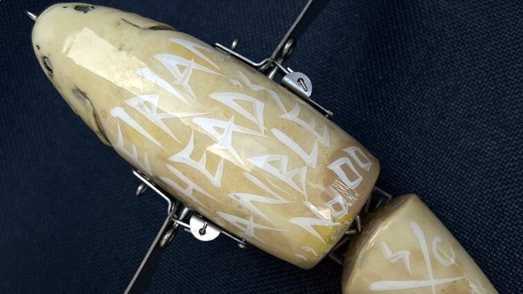 ｜【発売→即完売】熱帯魚の姿をヒントに開発！どこまでもカッコいい手作りルアー