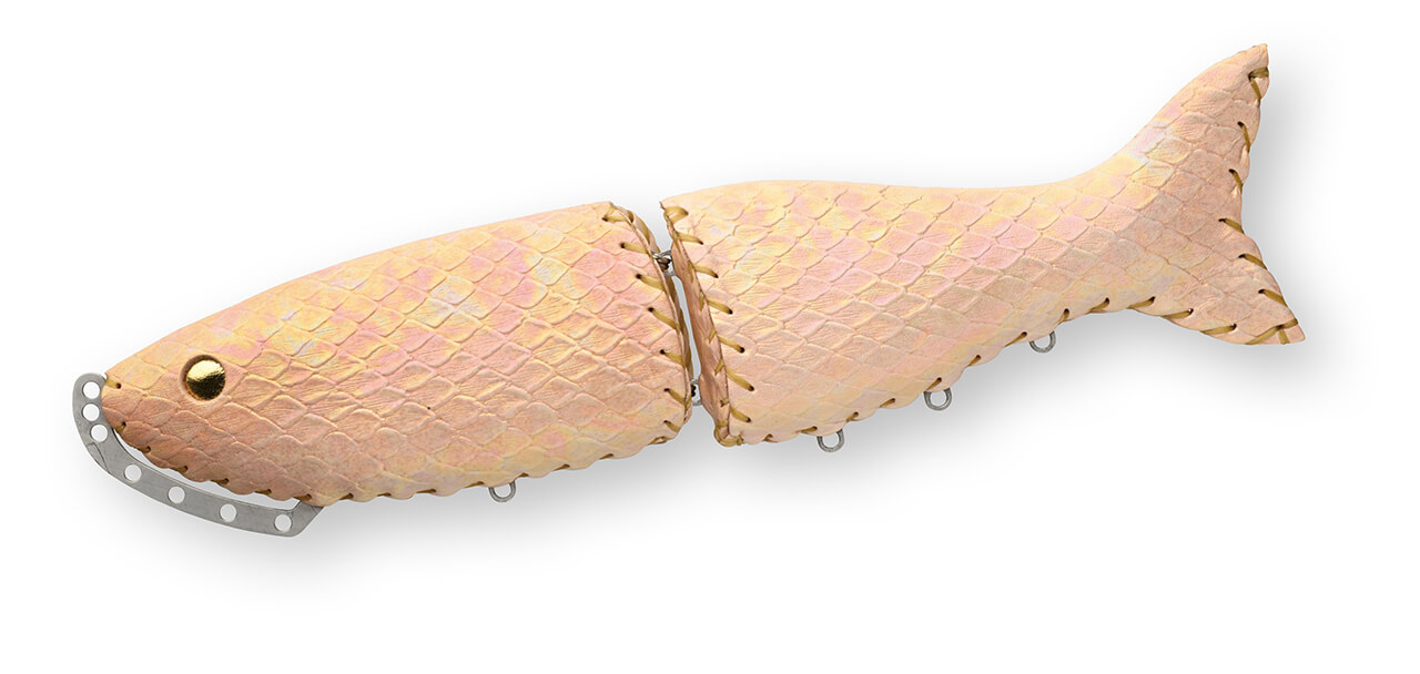 |駆除されたブラックバスの皮を再利用したルアーも⁉「皮」を用いたデカバス量産ルアーを生み出す『マニフォールド』