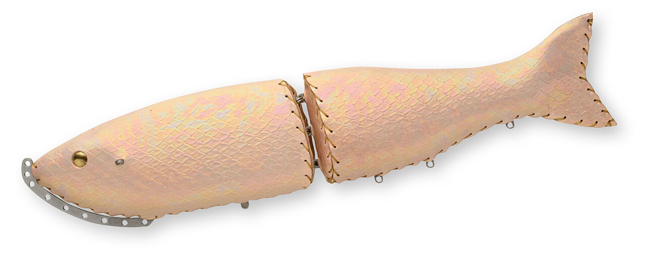 |駆除されたブラックバスの皮を再利用したルアーも⁉「皮」を用いたデカバス量産ルアーを生み出す『マニフォールド』