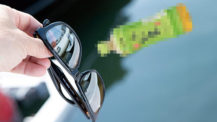｜【ケースにいれっぱはNG!? お◯◯で洗うのはOK!?】偏光サングラスを長持ちさせるために必要なたった2つのこと