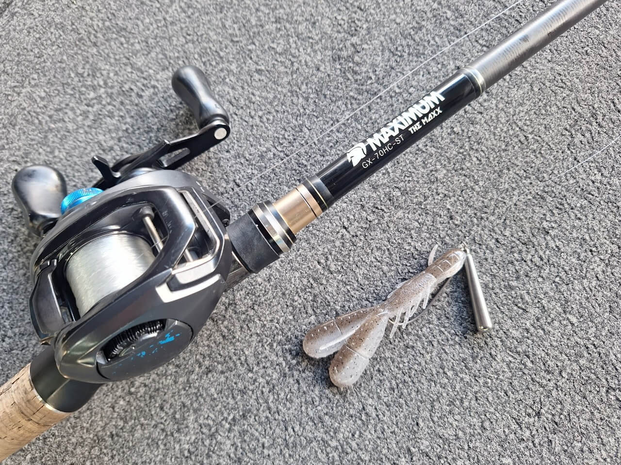 ｜【冬でも釣れる必殺リグ!!】キモは軽くしないこと！細かく沈めてノーシンカー時間をたっぷり取る【早明浦ダムに来航ぜょ！】