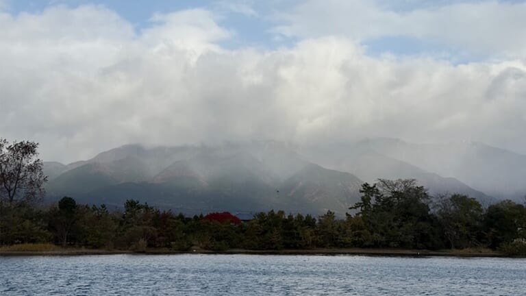 「今日もダメか…」「まともに仕事ができない」日本最大の湖は連日大荒れ。でも溜まっている場所を狙えば結果は出る！