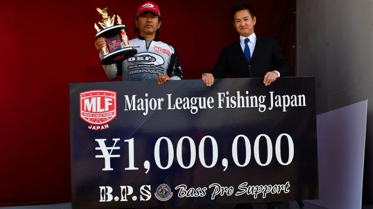 ｜【バス釣りの大会で賞金100万円!】霞ヶ浦最強を決める戦いがいよいよ開幕!!初戦を制したのは…!?【MLF Japan】