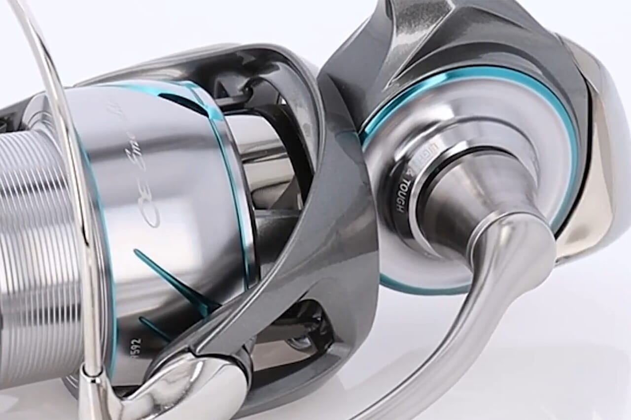 ｜【DAIWA新型リール】シリーズ最軽量！4年ぶりのモデルチェンジで実釣性能底上げ！ 究極のパフォーマンスを追求した1台に。