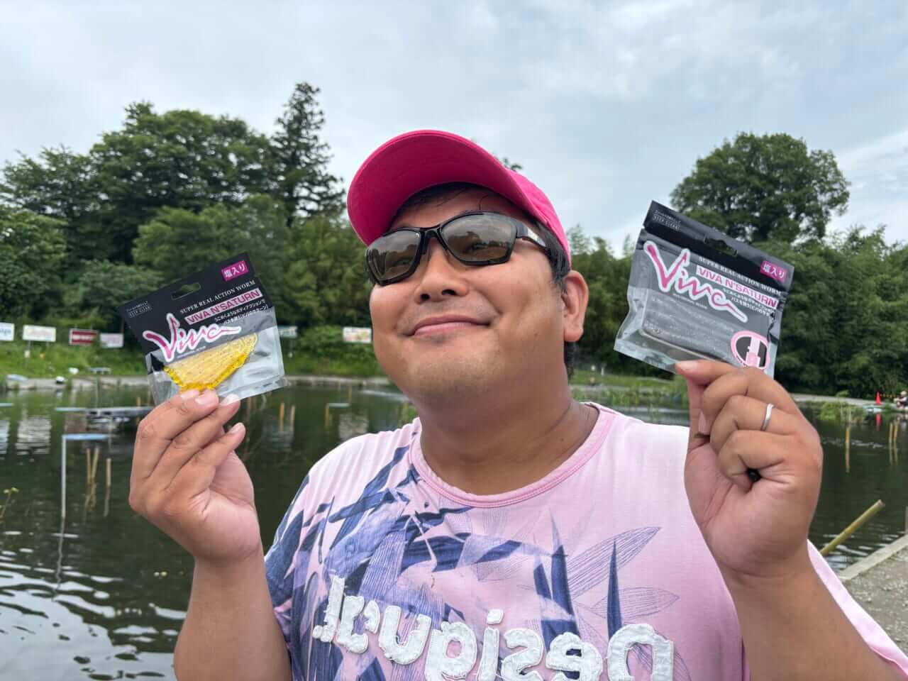 |「早掛け8番勝負!」釣れすぎでバトル白熱。何にでも使える超万能ワームがこれだ!「悪魔的に釣れる…」【ビバ・サターンR /ファット】