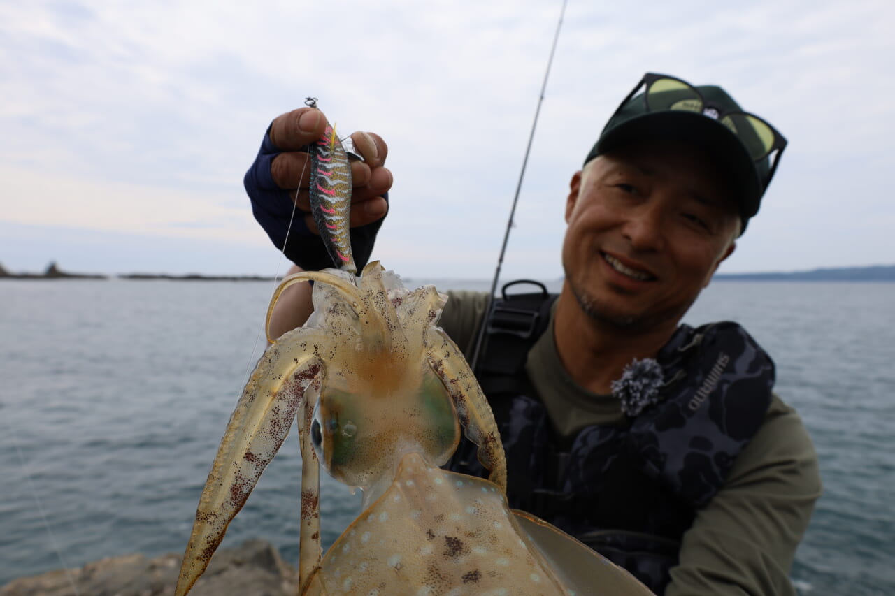 ｜釣れないデカイカに効く！プロが教える「エギ選び」の鉄則とは？【湯川マサタカ】