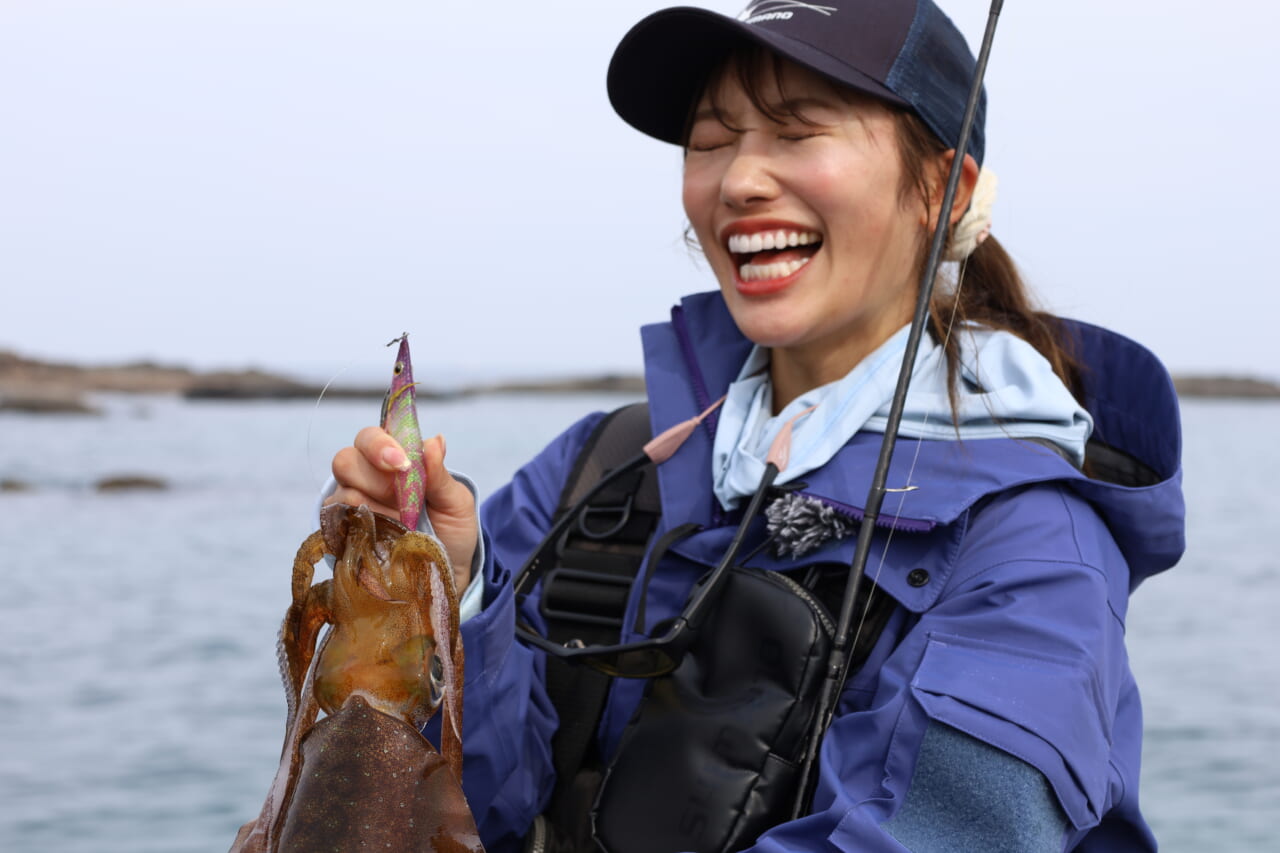 ｜釣れないデカイカに効く！プロが教える「エギ選び」の鉄則とは？【湯川マサタカ】