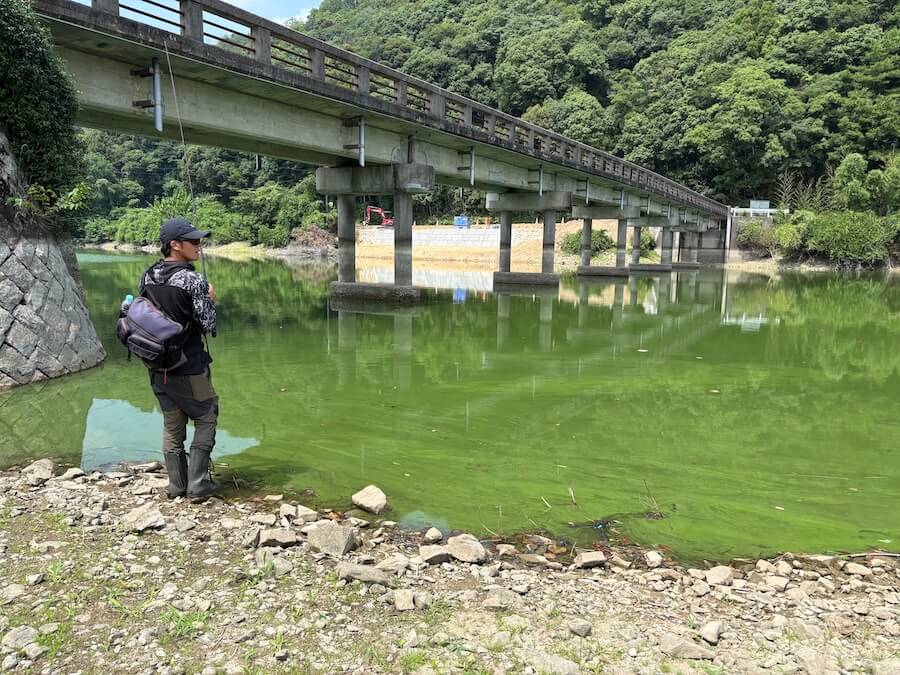 ｜「山口県で釣りをしたことがない、なら挑戦だ！」しかし…、予想外の状況に苦戦。「やっぱりロケ運ないわ」【週刊ササカツ無双】