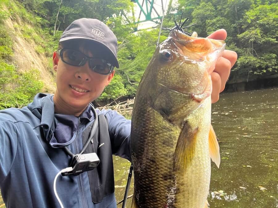 鈴木翔さんとブラックバス｜最近トレンドな“ツルスト”。バイト数が明らかに多いテクニックを試した結果…。