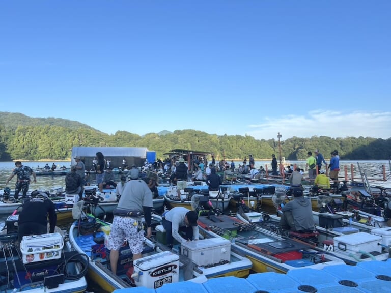 大会参加者たち｜「アワビの天然素材の輝きは差が出る！」114名参戦の大会で結果を出した、ぜひ真似したいお手軽チューン！