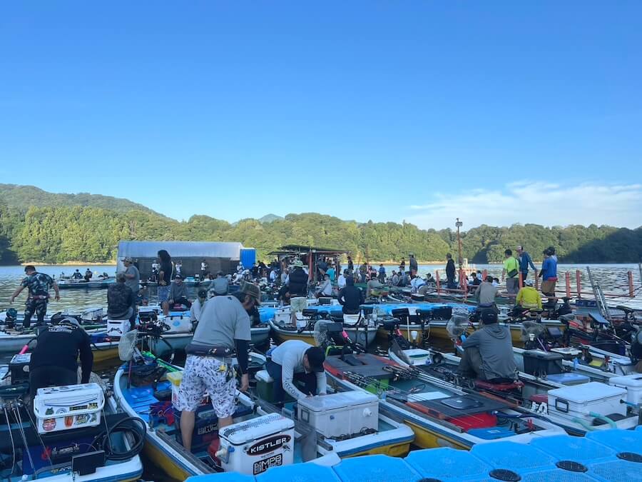 大会参加者たち｜「アワビの天然素材の輝きは差が出る！」114名参戦の大会で結果を出した、ぜひ真似したいお手軽チューン！