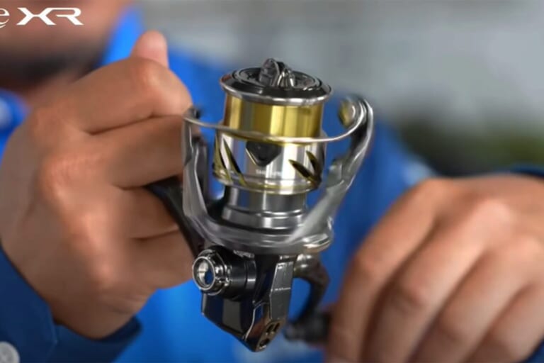 25ソアレ XRをリーリングしている｜シマノから登場する新型“専用リール”、軽量化に先進技術搭載で完売の可能性も？