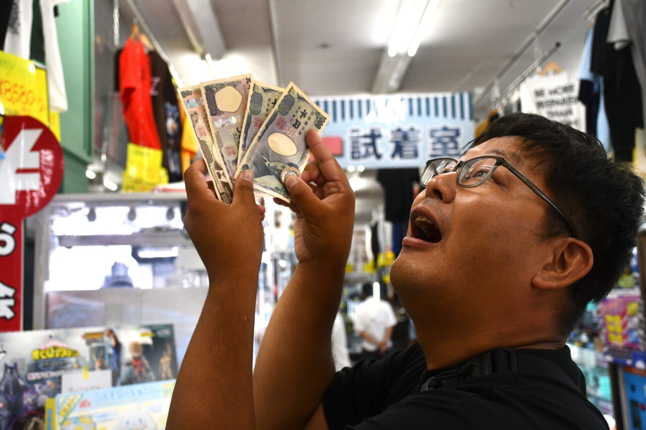 ｜『いらない釣具がこんな値段に！？』査定額に思わず驚愕。『不用品を売ってこの価格は大勝利っしょ』【千葉鑑定団買取レポート】