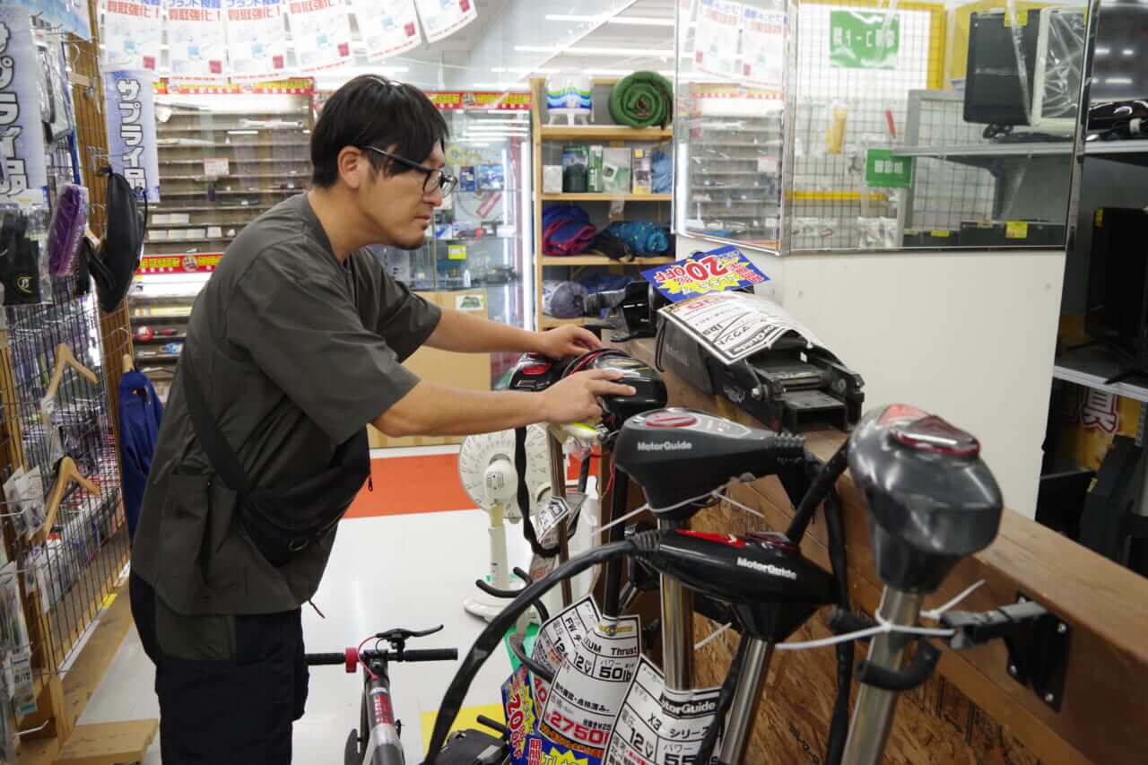 ｜『中古ルアーはこうやって漁れ！』USEDならではの楽しさ、そして「えぐりの心得」教えます【千葉鑑定団八千代店・潜入レポート】