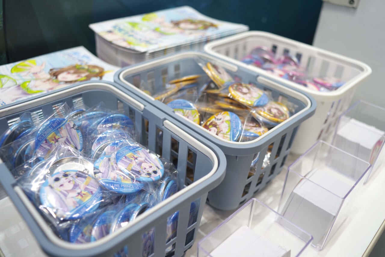 ｜【コミケにルアー展示って初⁉】新キャラお披露目＆無料配布で『ルアプリ』ブース大盛況！