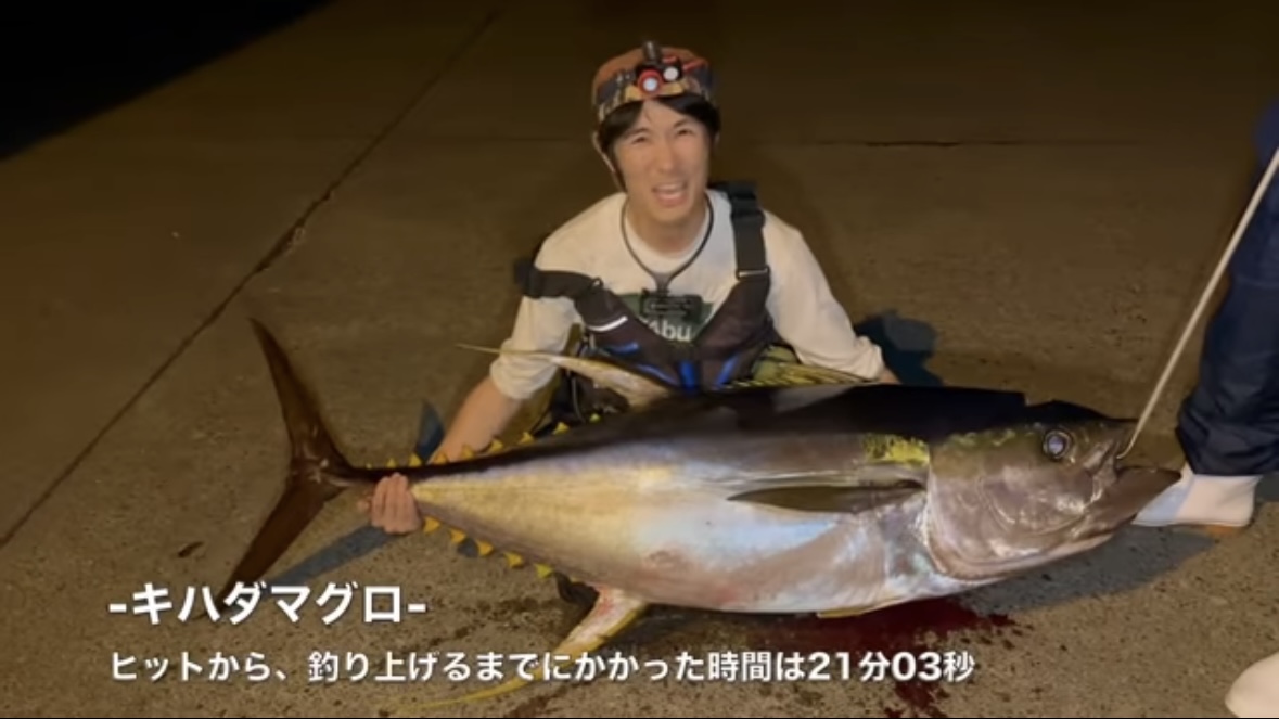 ｜「絶句するレベルの大きさ」「でた！でた！」堤防で“巨大マグロ”を狙ったら、想像を絶する事態に。「これはやばいかも…。」