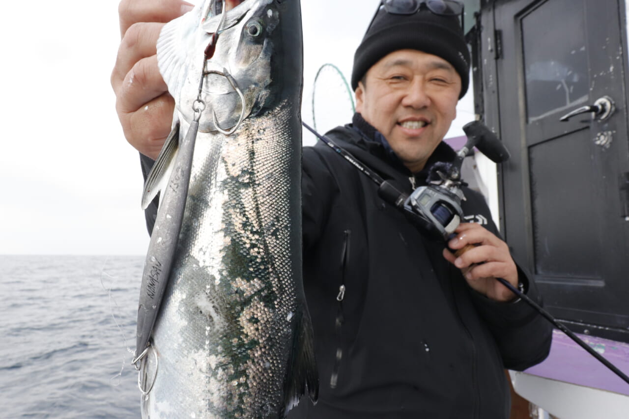 ｜サクラマス中層攻略！プロトジグ＆ジャイブチョッパーで釣る実践戦略in津軽海峡【清水一成】