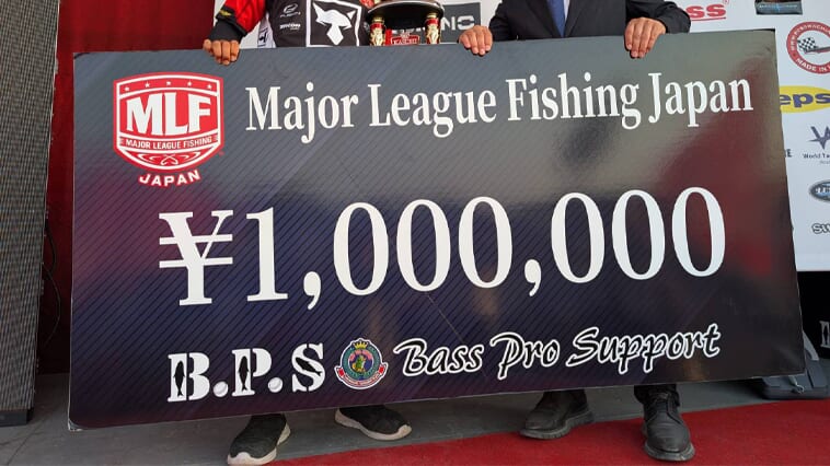 【バス釣りで賞金100万円！】灼熱の霞ヶ浦の激闘！デッドヒートを制したのはBMCクラシックチャンプ！【MLF Japan 第4戦 レイドジャパンカップ】