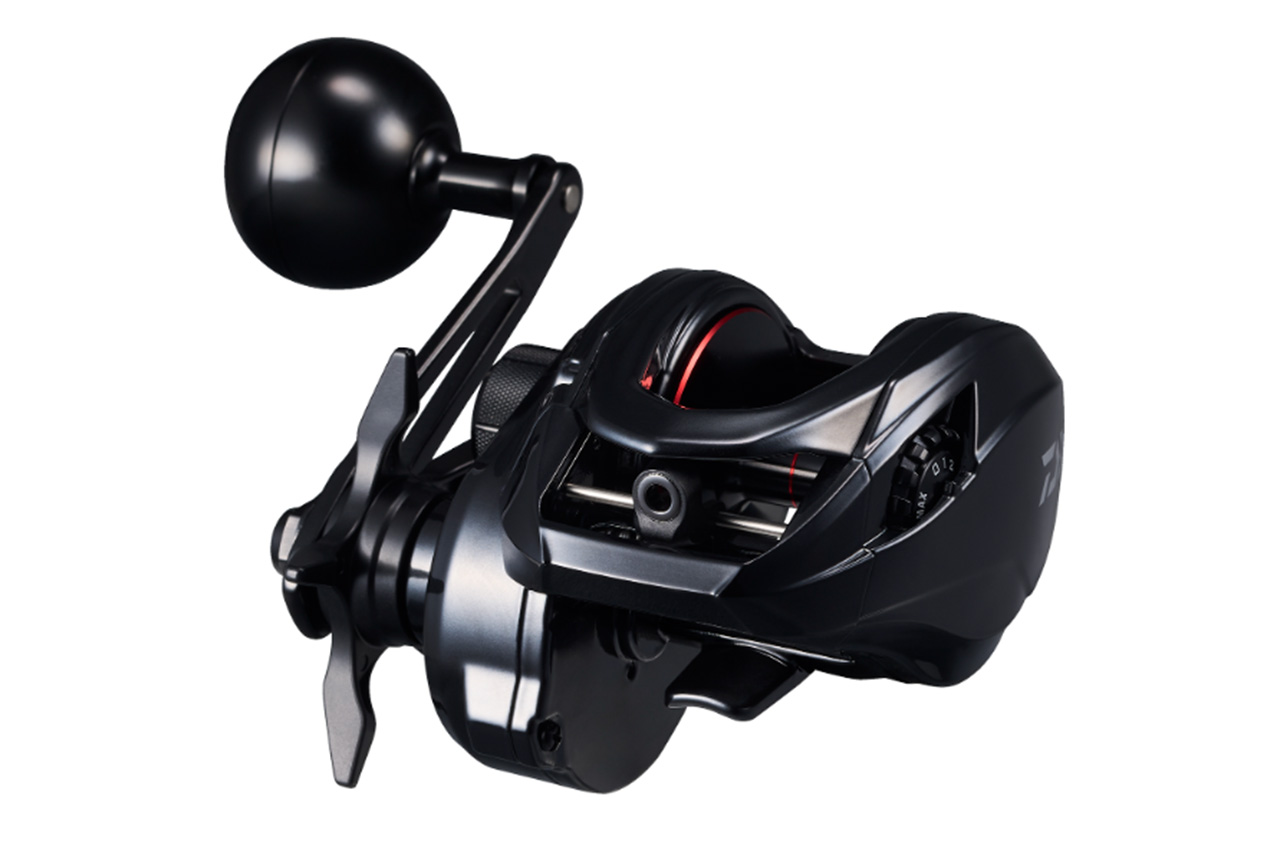 ｜DAIWAから登場する『新型リール』。“ハイパーアームドハウジング”採用で、強靭なボディ剛性を確保。長く使えるニューモデルに。