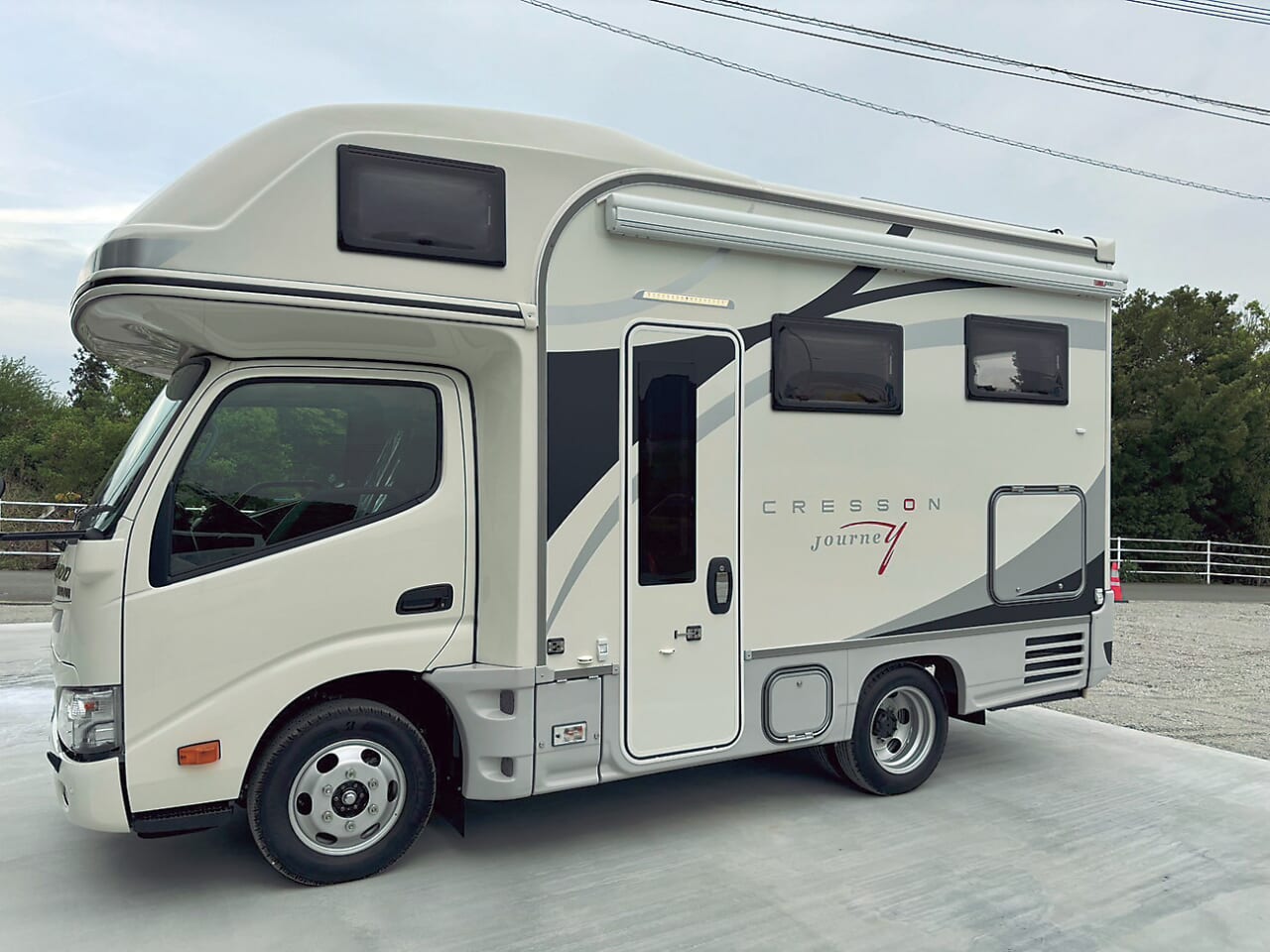 ｜車で釣り三昧!? 日本一のバスプロが駆る釣りにも最適なキャンピングカーがあった！