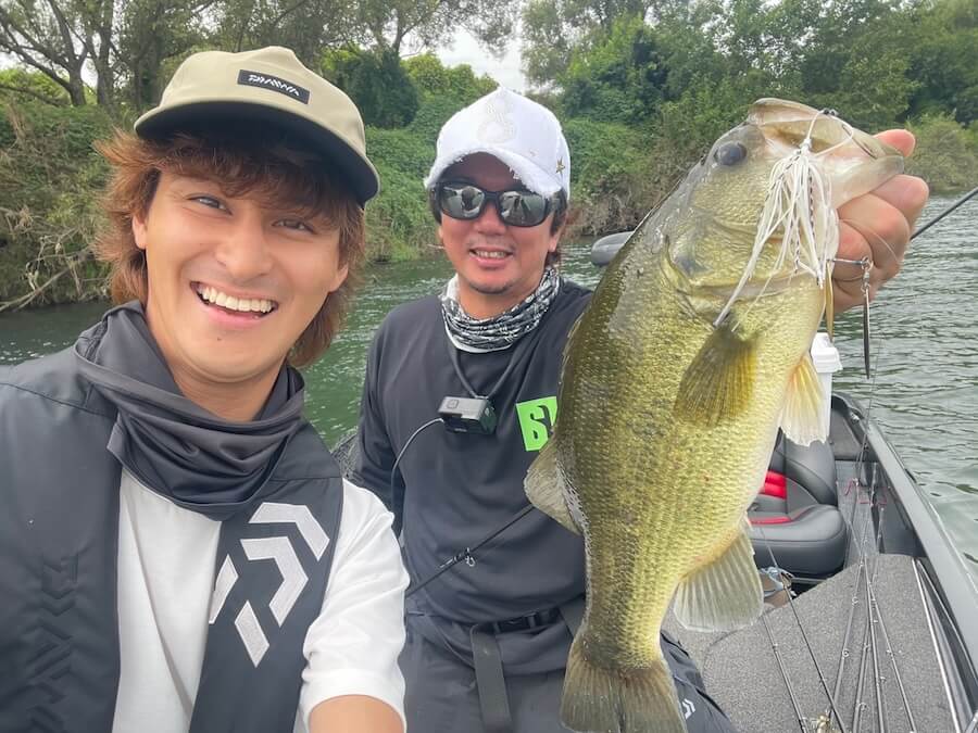 ｜ハードルアーなら今がチャンス！「雨が降って季節が進行」水の中が秋めいてきた。今は『それほど強くない巻き物』が釣れています！