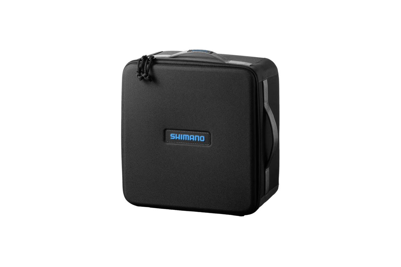 ｜シマノから発売される“専用リールケース”。大手メーカーが細部までこだわりぬいた逸品。絶対にリールを傷つけたくないあなたに。