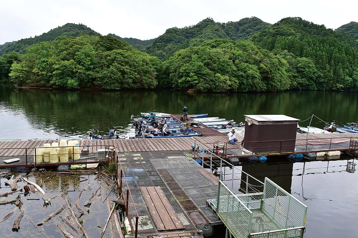 ｜バトル勃発!? 折金VS草深のブラックレーベル対決!!ドラマチックに1490gのキッカーを釣ったのは…⁉