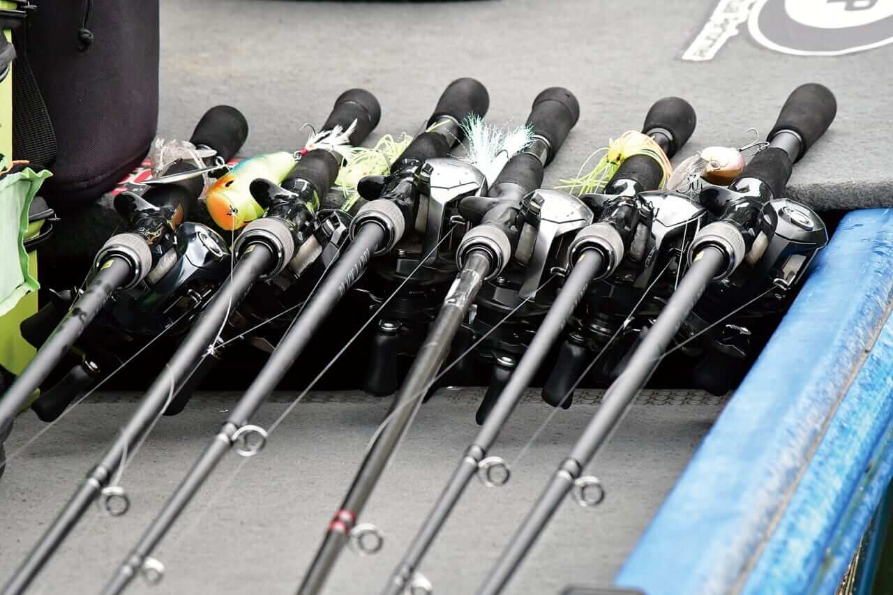 |バトル勃発!? 折金VS草深のブラックレーベル対決!!ドラマチックに1490gのキッカーを釣ったのは…⁉