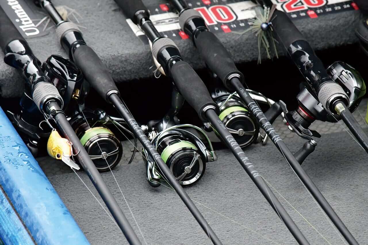 ｜バトル勃発!? 折金VS草深のブラックレーベル対決!!ドラマチックに1490gのキッカーを釣ったのは…⁉