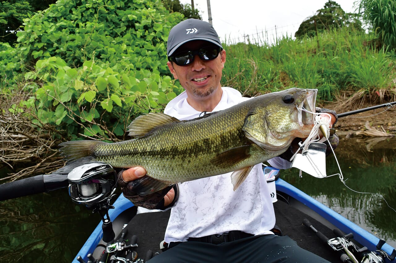 |バトル勃発!? 折金VS草深のブラックレーベル対決!!ドラマチックに1490gのキッカーを釣ったのは…⁉