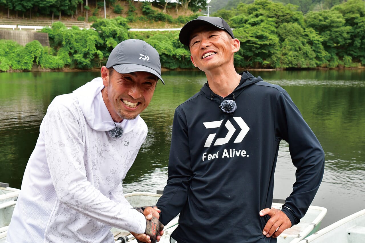 ｜バトル勃発!? 折金VS草深のブラックレーベル対決!!ドラマチックに1490gのキッカーを釣ったのは…⁉