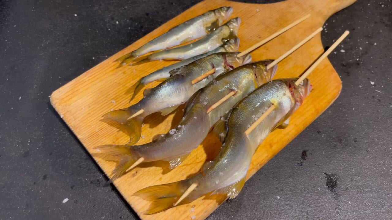 ｜「見てるだけで飯テロ」「羨ましい」流行の釣りで『絶品魚』を狙う。思わず画面から香りが伝わる“魚料理”に反響多数。「これはウマいわ…」